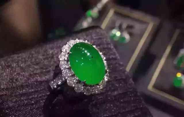 翡翠爆料网红视频大全下载,网红视频大全下载攻略揭秘  第3张